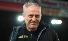 九游娱乐培训-弗赖堡主教练信心满满，必胜信念助球队重振士气