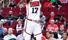 九游娱乐vip注册-关于火箭队攻势如虹：球队进攻内线连续得分，领先对手拿下胜利的信息