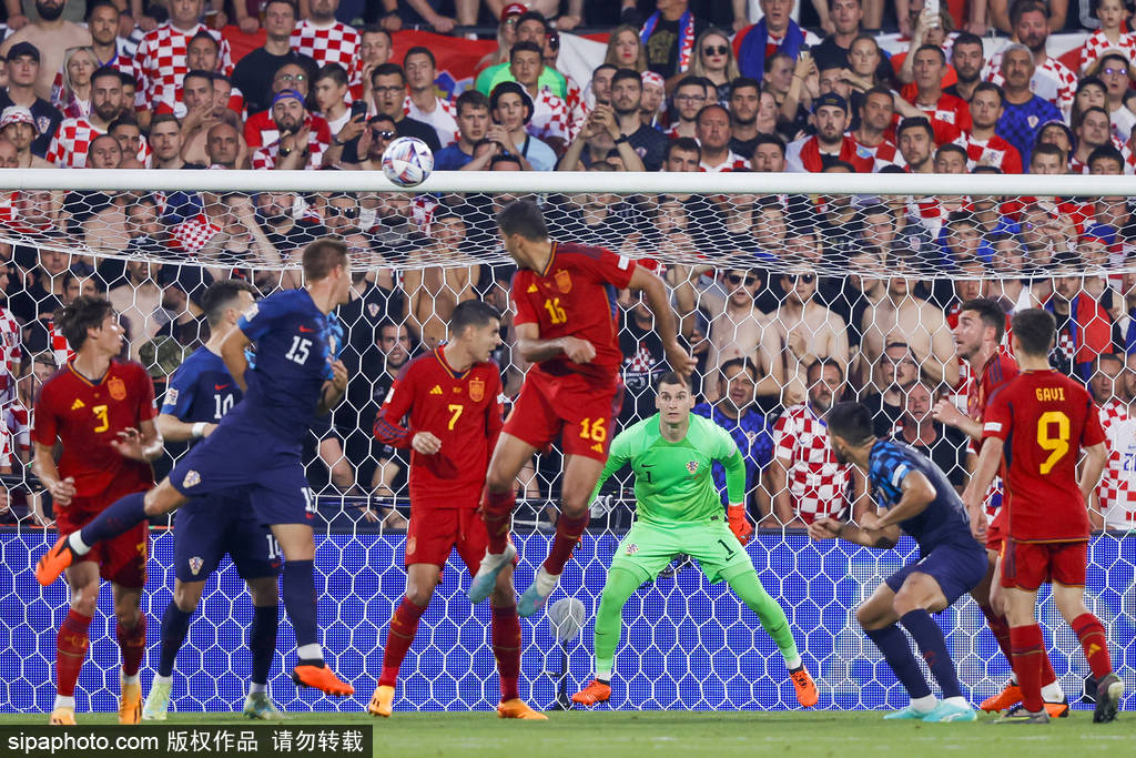 欧国联冠军争夺战:队员斗志昂扬力争夺冠军的简单介绍 欧国联冠军争夺战:队员斗志昂扬力争夺冠军的简单介绍