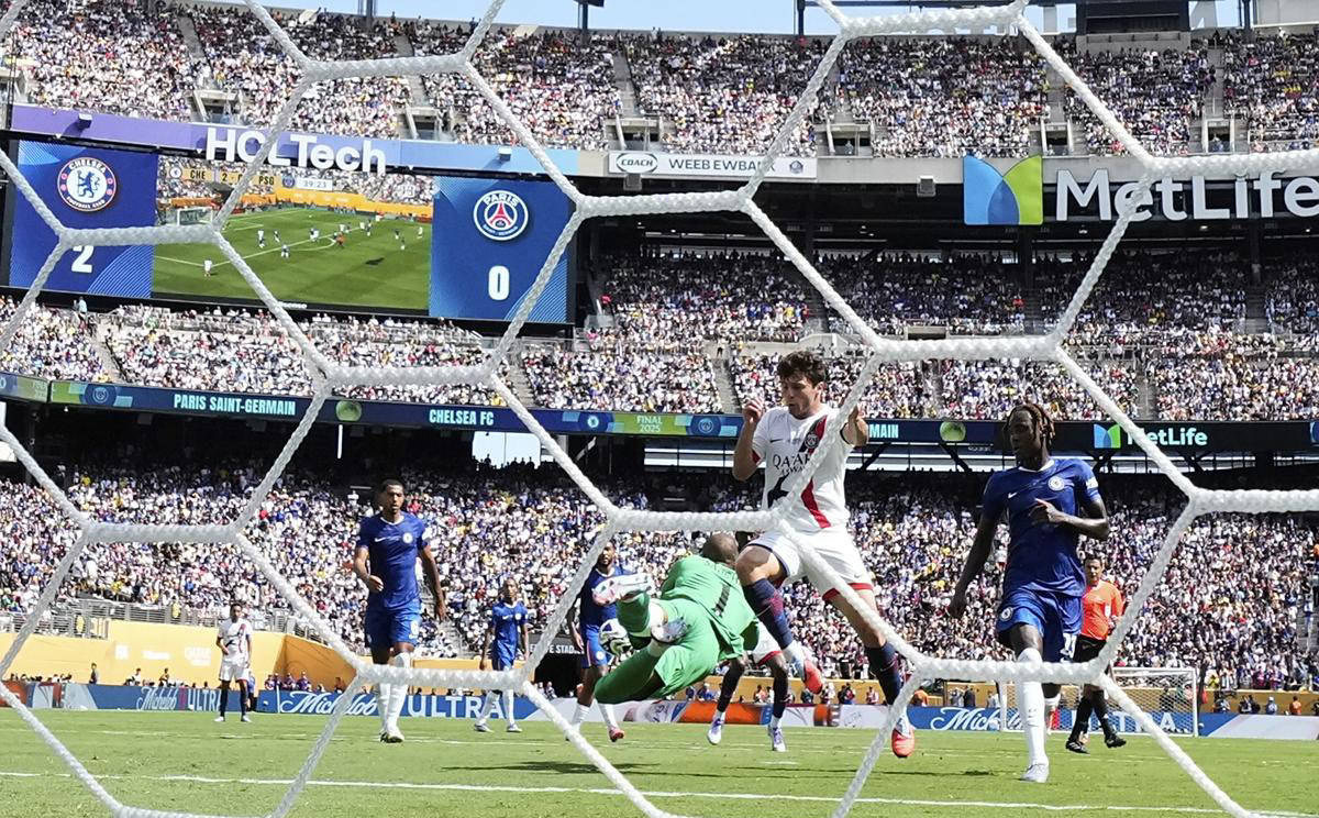 包含弗拉门戈顽强抗衡，巴黎圣日耳曼取得胜利的词条