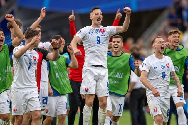 斯洛伐克队稳定发挥,赢得欧洲杯晋级资格的简单介绍 斯洛伐克队稳定发挥,赢得欧洲杯晋级资格的简单介绍