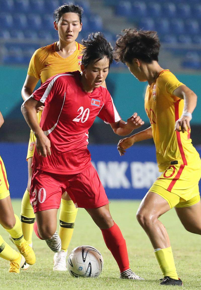 女足比赛突发意外:球员受伤痛失机会的简单介绍 女足比赛突发意外:球员受伤痛失机会的简单介绍