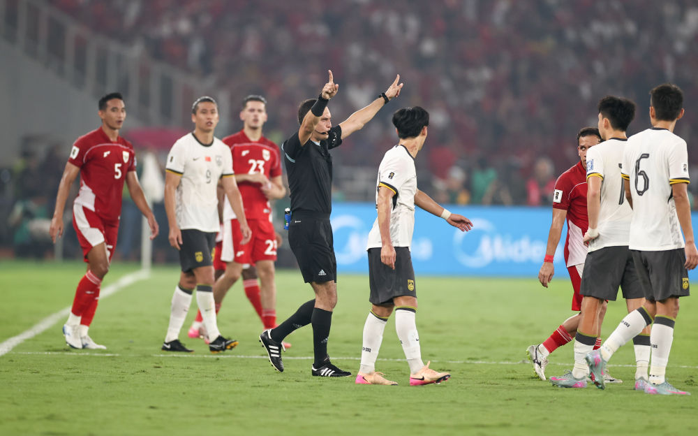 乌兹别克斯坦击败约旦,晋级下一轮 乌兹别克斯坦击败约旦,晋级下一轮