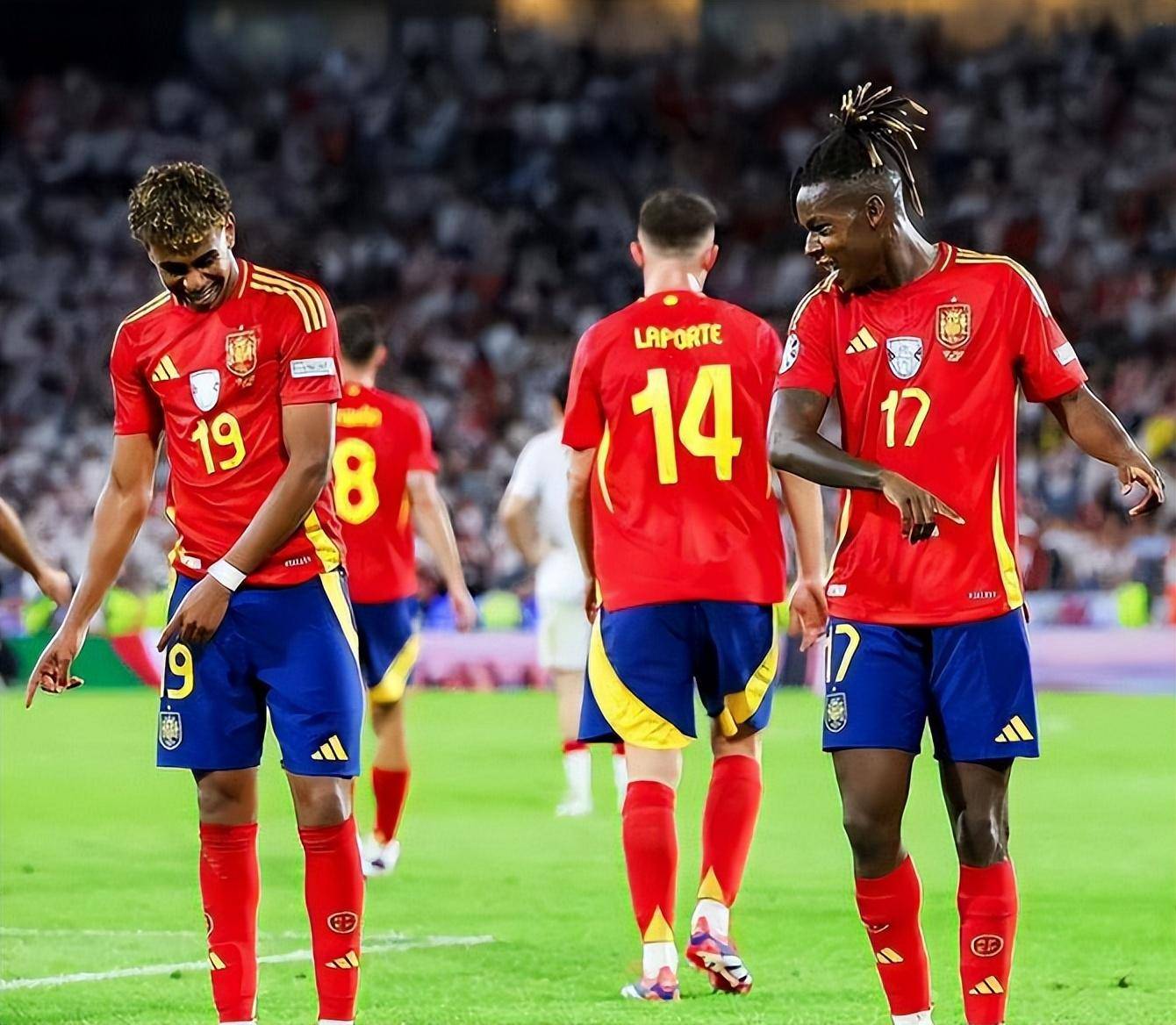 西班牙队再次展现统治力，取得胜利