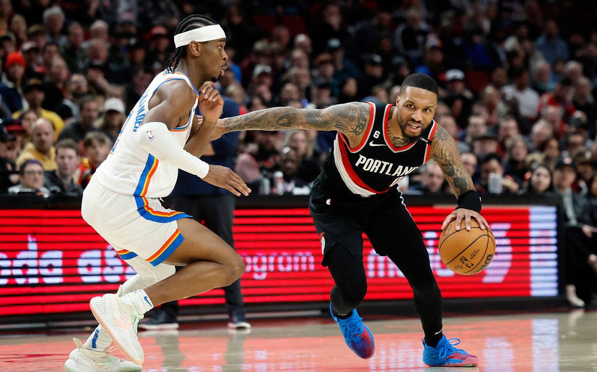 开拓者轻松逆袭！利拉德单挑对方取胜