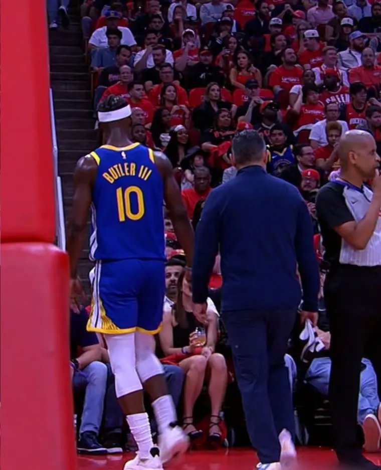 勇士客场惨败爵士,遭遇首败! 勇士客场惨败爵士,遭遇首败!