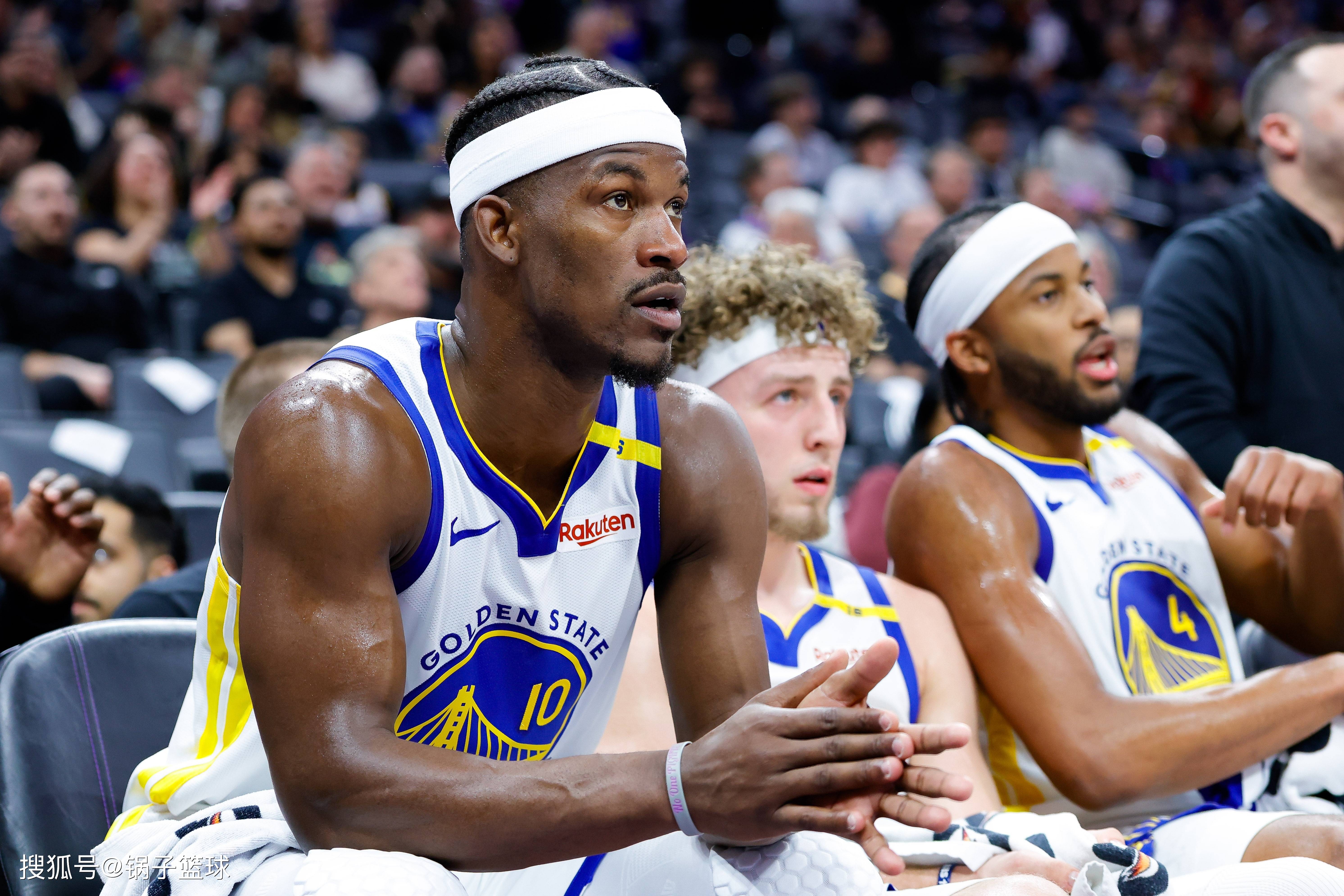 尼克斯主场大胜黄蜂,巴特勒出色表现 尼克斯主场大胜黄蜂,巴特勒出色表现