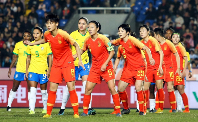 梦想起航:女足比赛的奋斗之路 梦想起航:女足比赛的奋斗之路