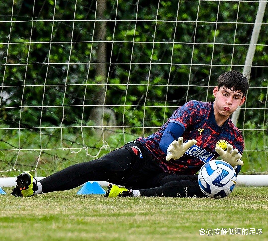 包含沃尔夫斯堡客场险胜,喜获胜利的词条 包含沃尔夫斯堡客场险胜,喜获胜利的词条